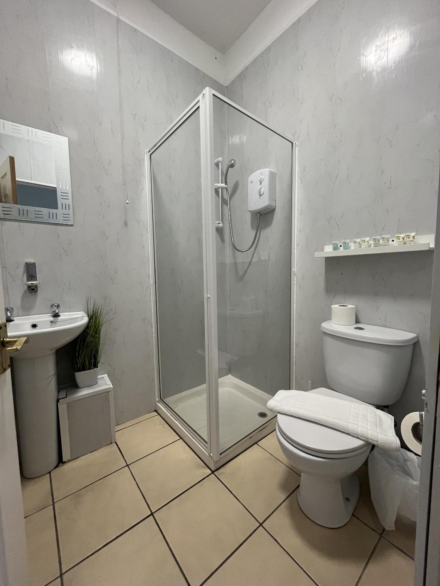 Stay At 25 بلاكبول المظهر الخارجي الصورة