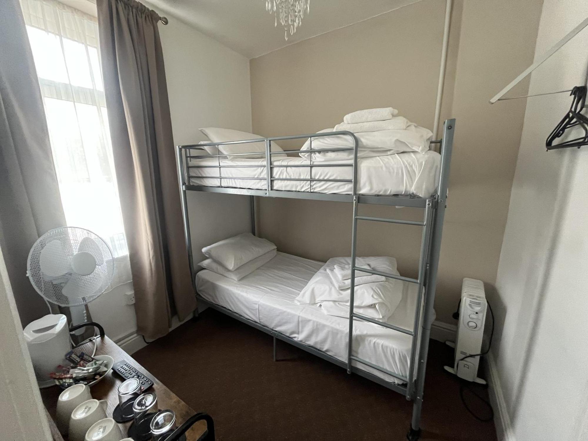 Stay At 25 بلاكبول المظهر الخارجي الصورة
